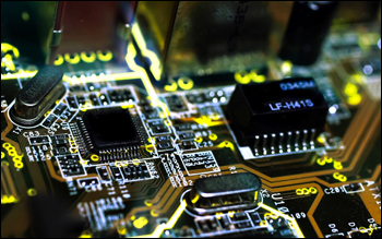 Apple vs Intel:   la guerra dei chip