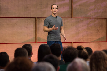 Zuckerberg in Italia,   riavvolgiamo il nastro