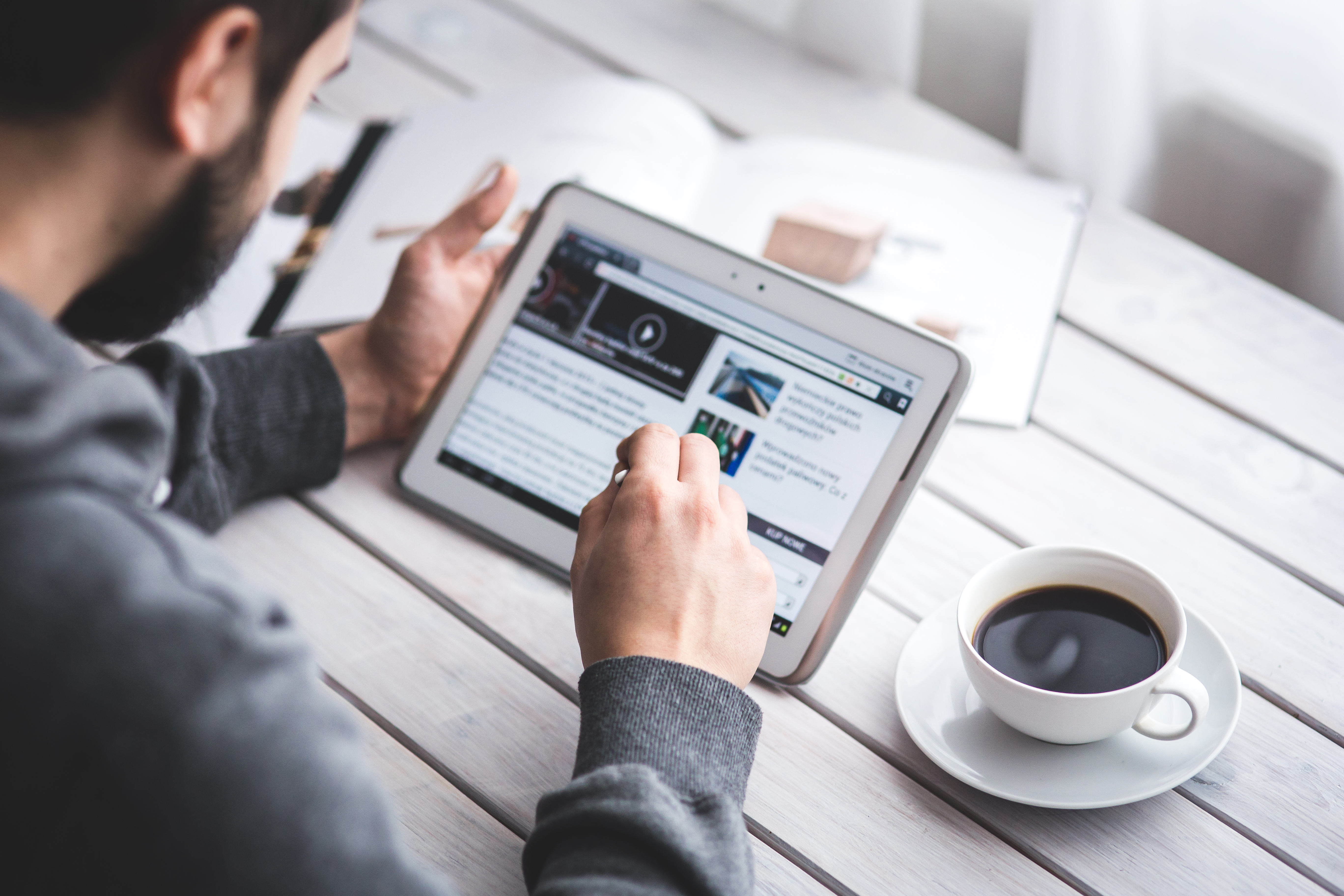 Stallo social per le notizie, le “bufale” incrinano la fiducia
