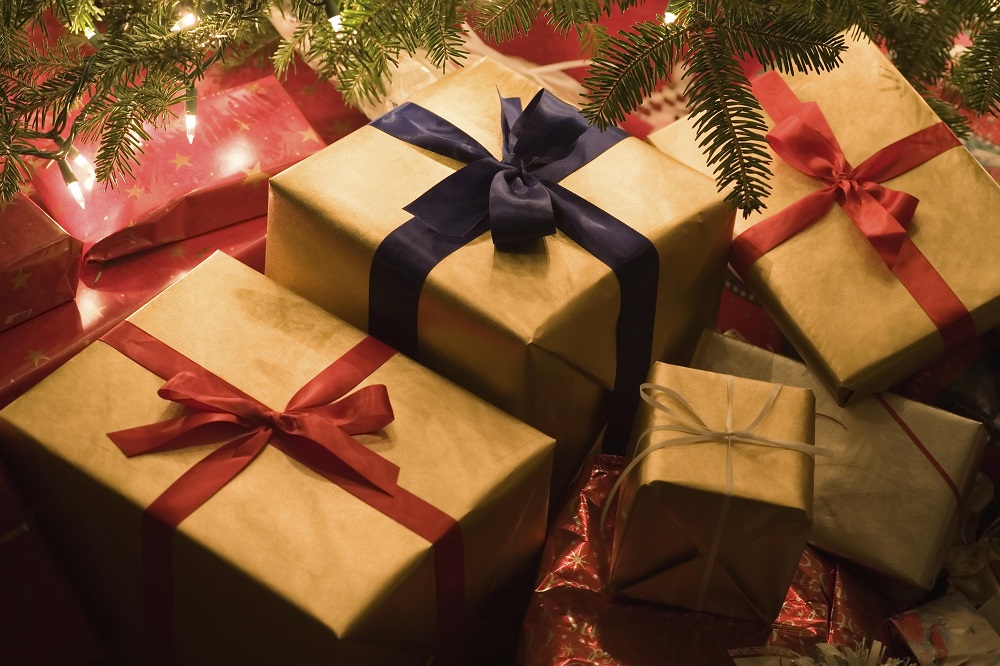 Le famiglie tornano a spendere per le feste: più cibo e viaggi