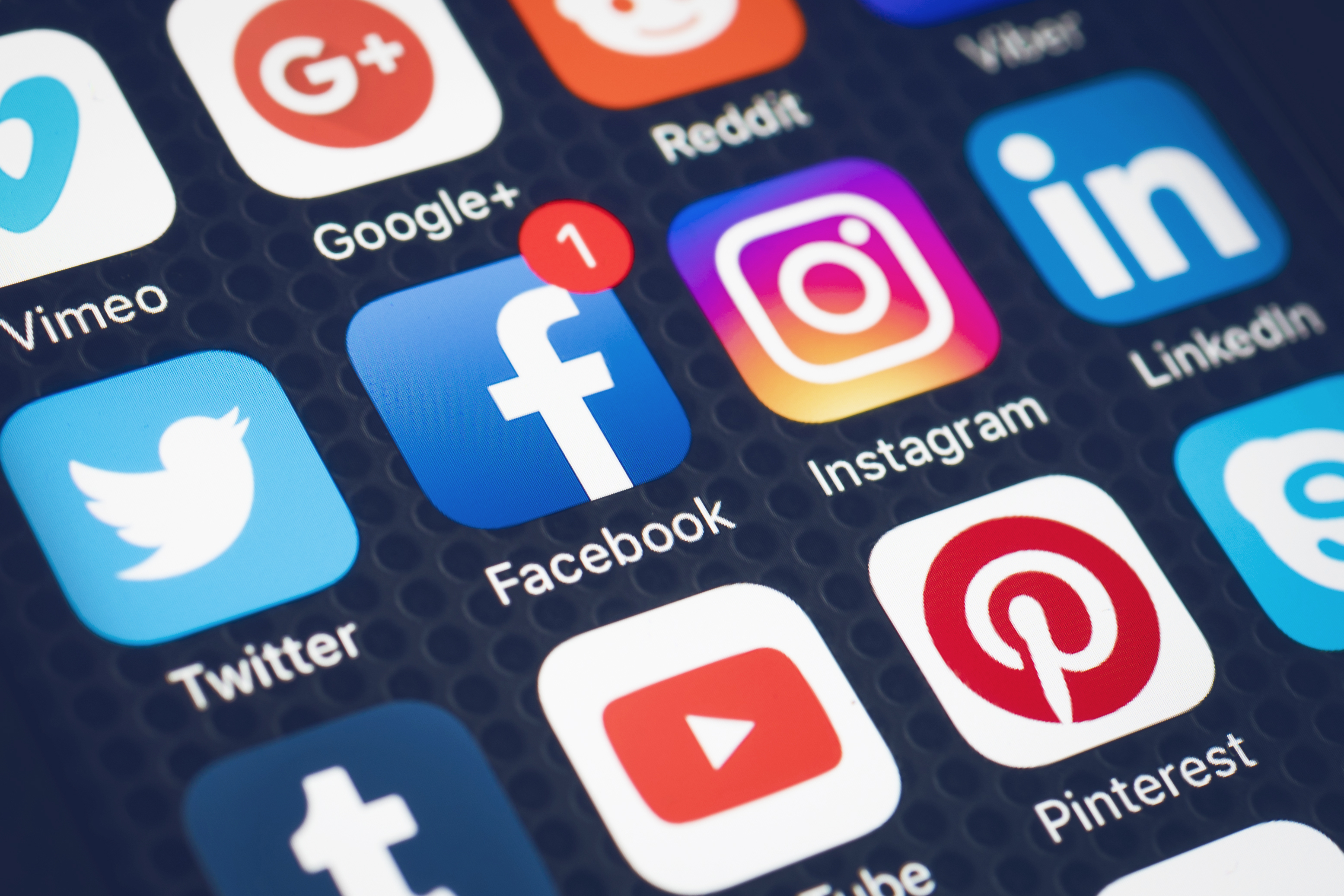 Nel gorgo dei social