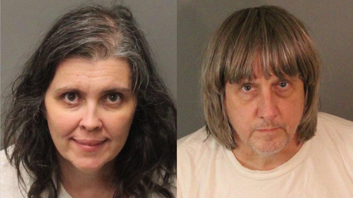 In California, una coppia è accusata di tortura su 13 figli 
