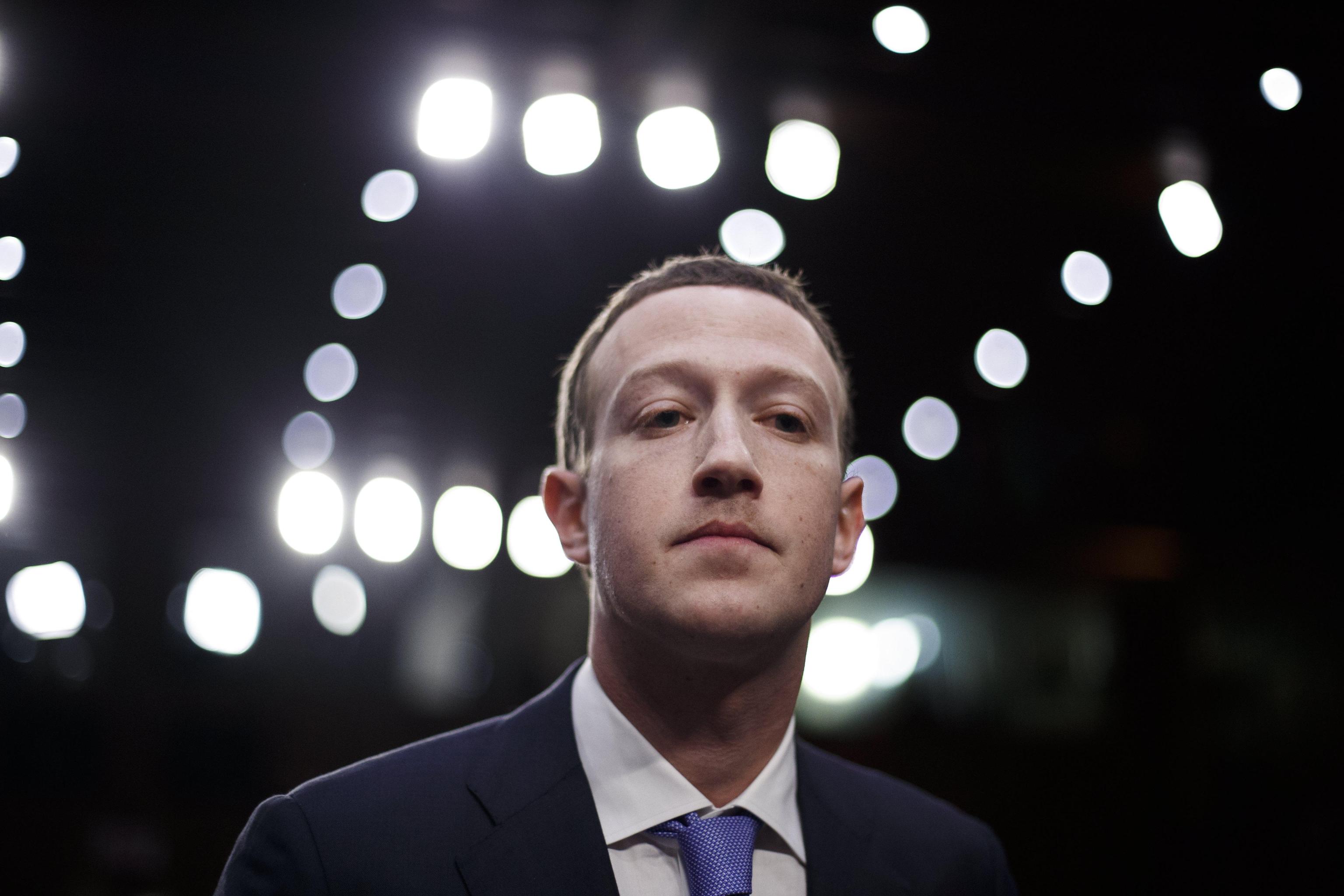 Zuckerberg fa mea culpa