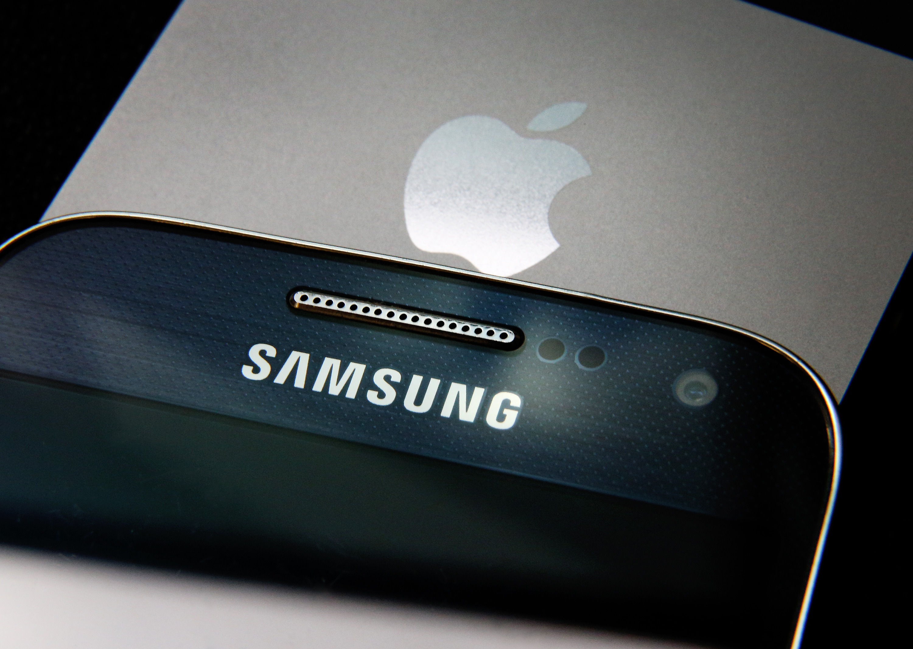 Brevetti, Samsung condannata: 539 milioni di dollari a Apple