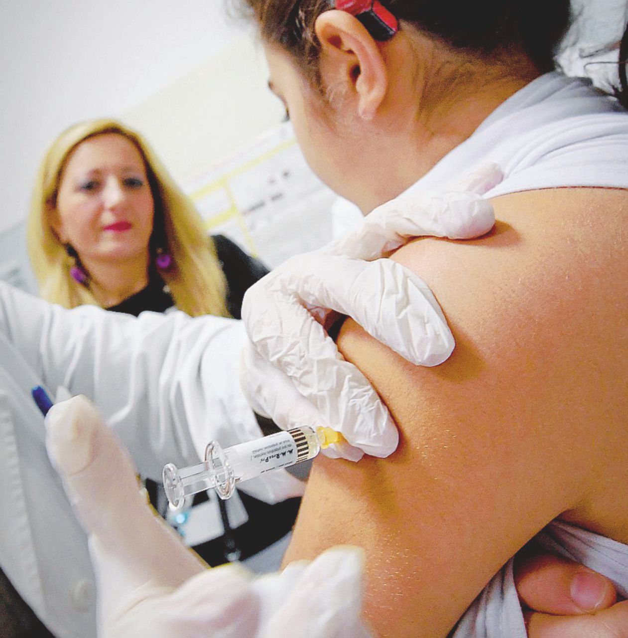Vaccini: presidi, disinteresse per chi lavora a scuola 