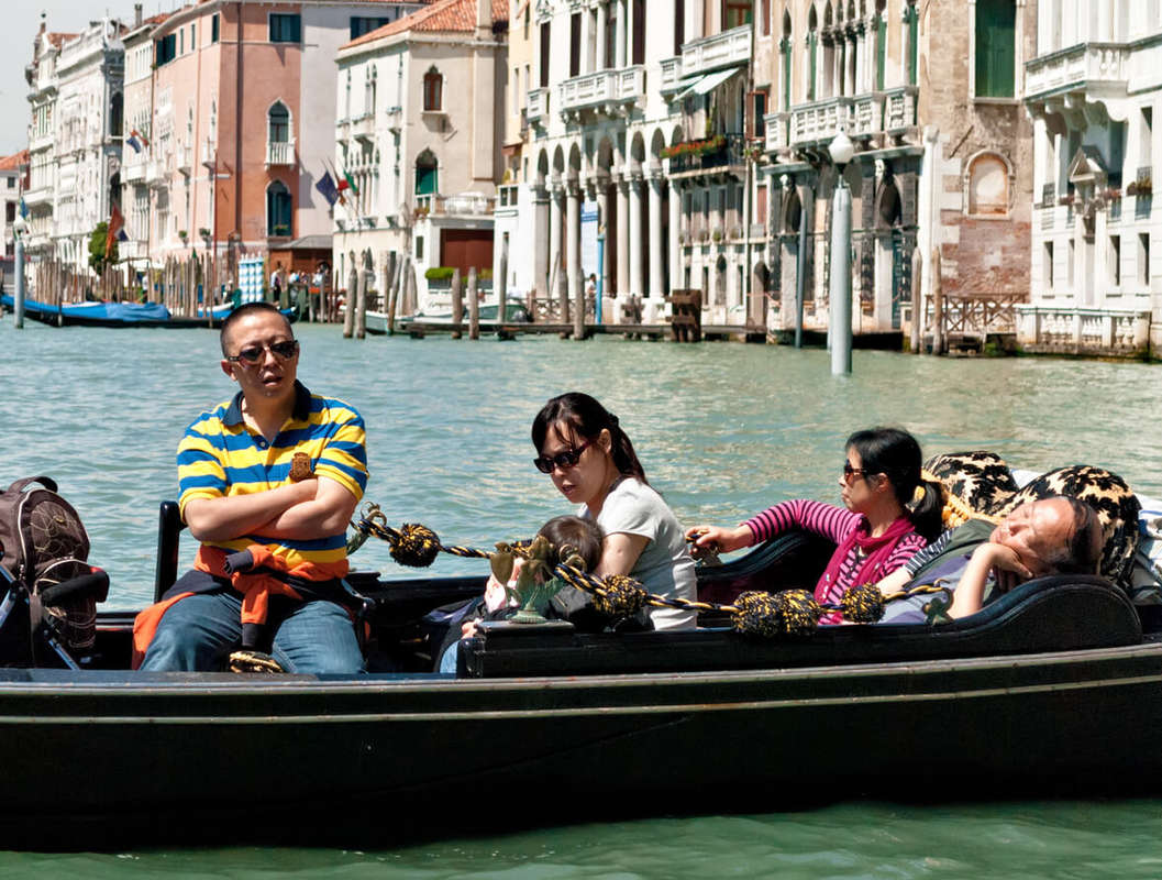 La Cina è vicina, boom di turisti in Europa