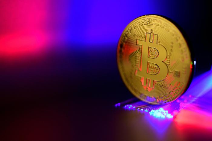 Buon compleanno Satoshi: il Bitcoin compie 10 anni