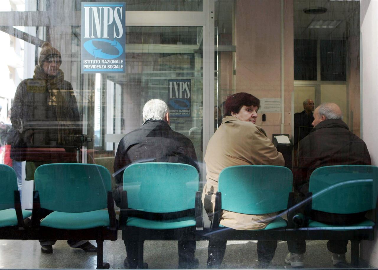 Istat: continua il calo dei pensionati