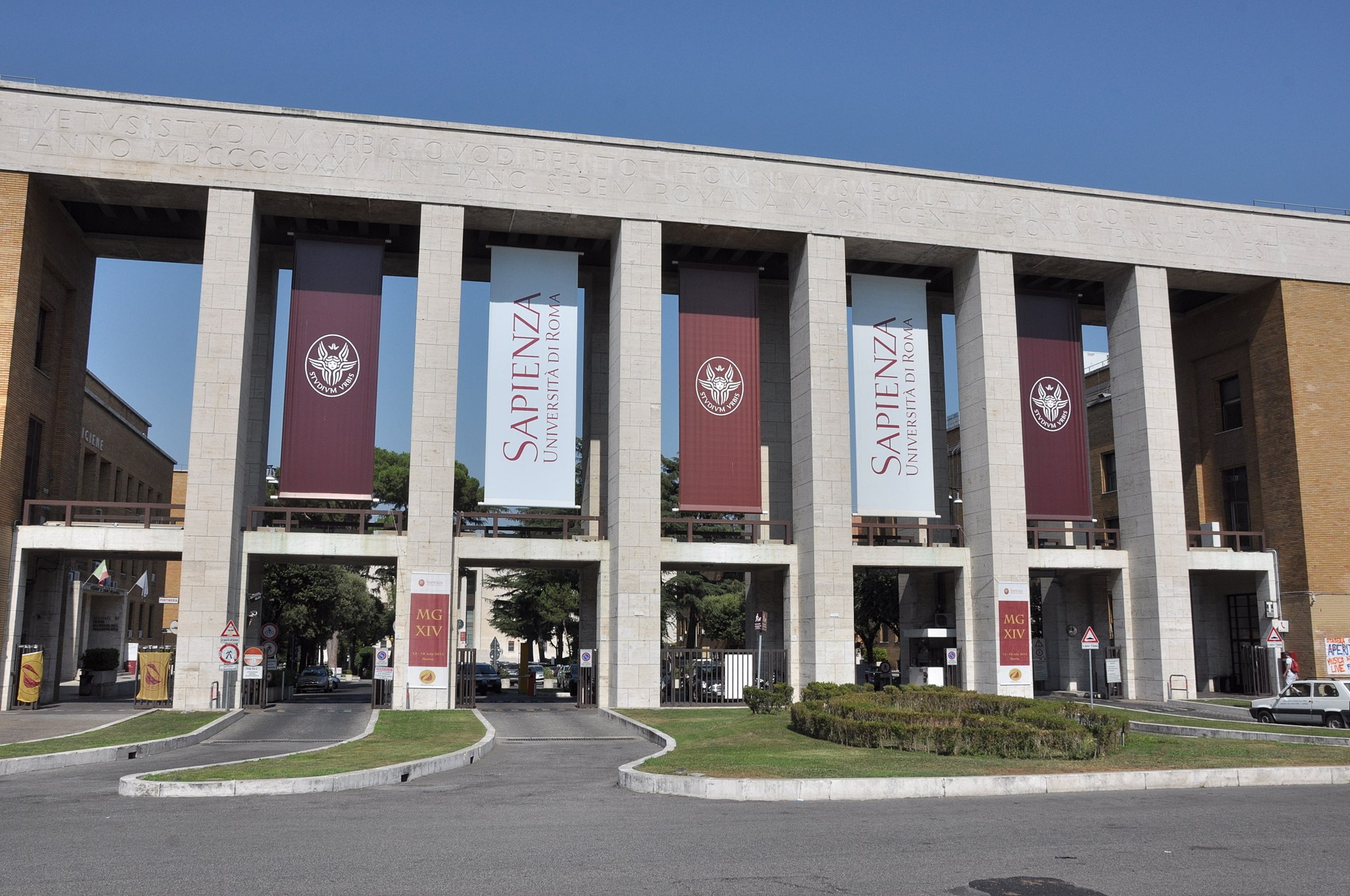 Morire per la disco-università