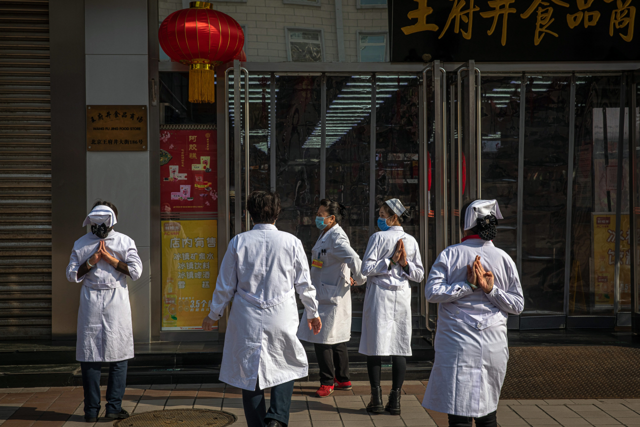 Coronavirus, Cina: superati i mille morti
