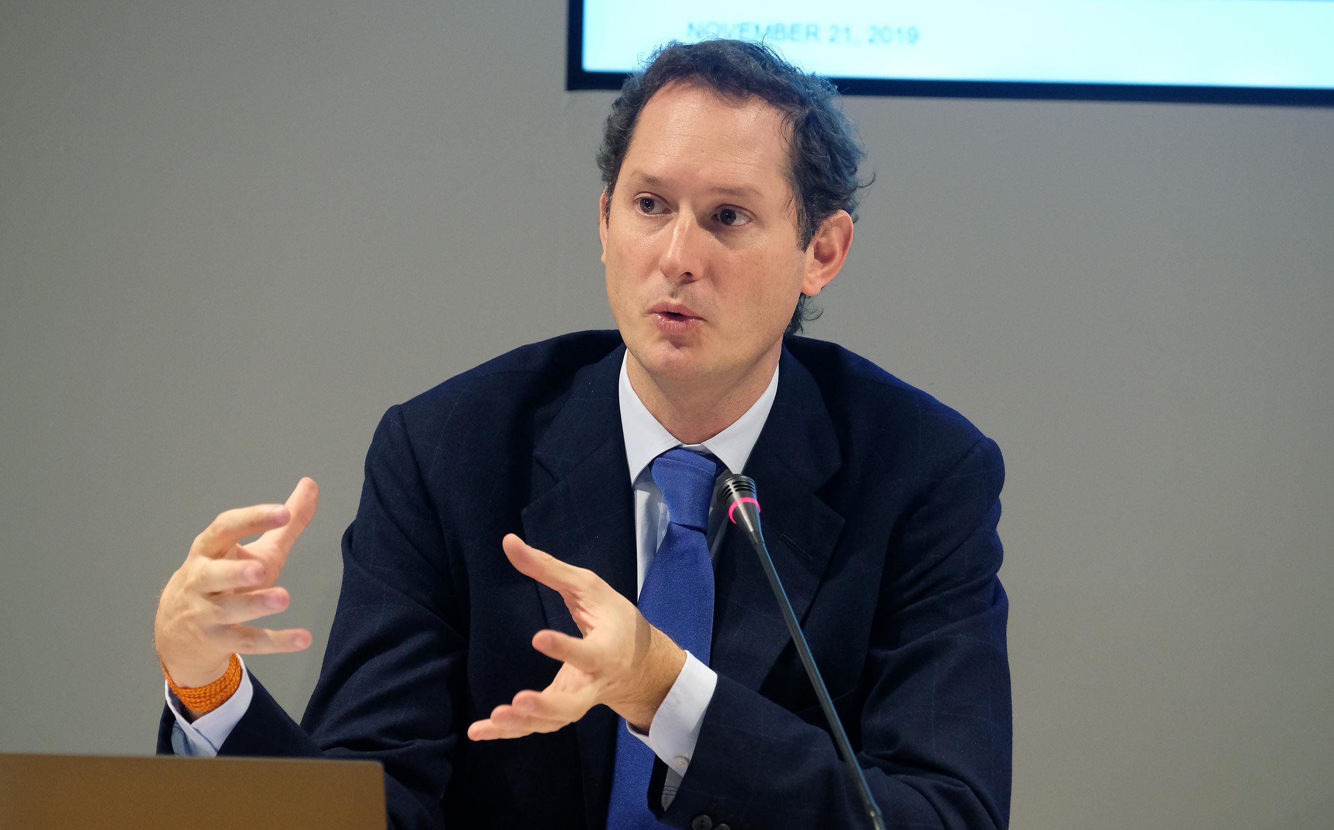 Elkann vende ma vuole il “Sole”