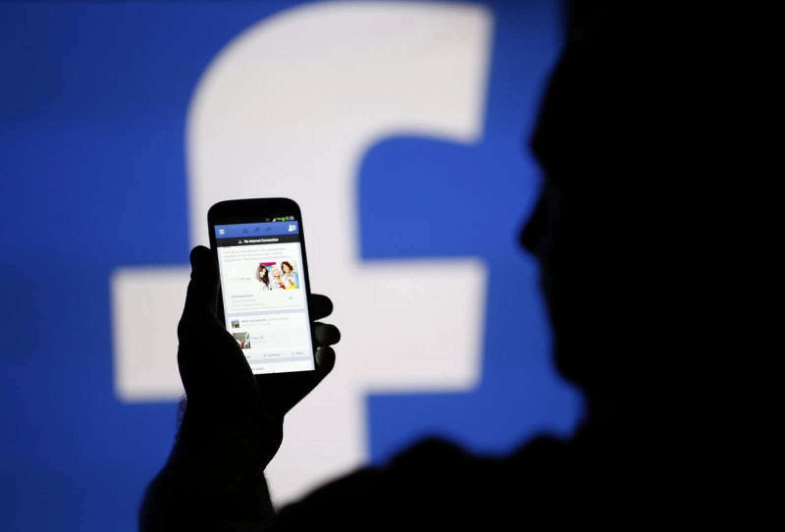 Furto dati Facebook, l’Sos del Garante
