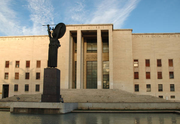 Anche La Sapienza non si fida del vaccino?