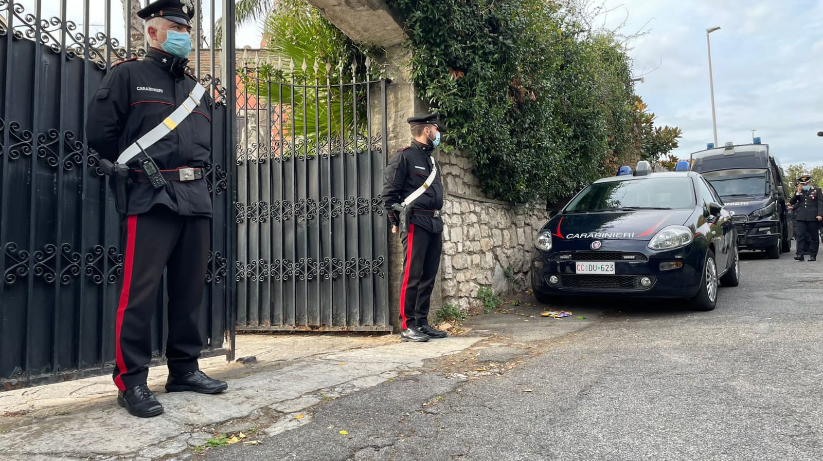 Casamonica, confiscate tre villette: andranno all’Arma