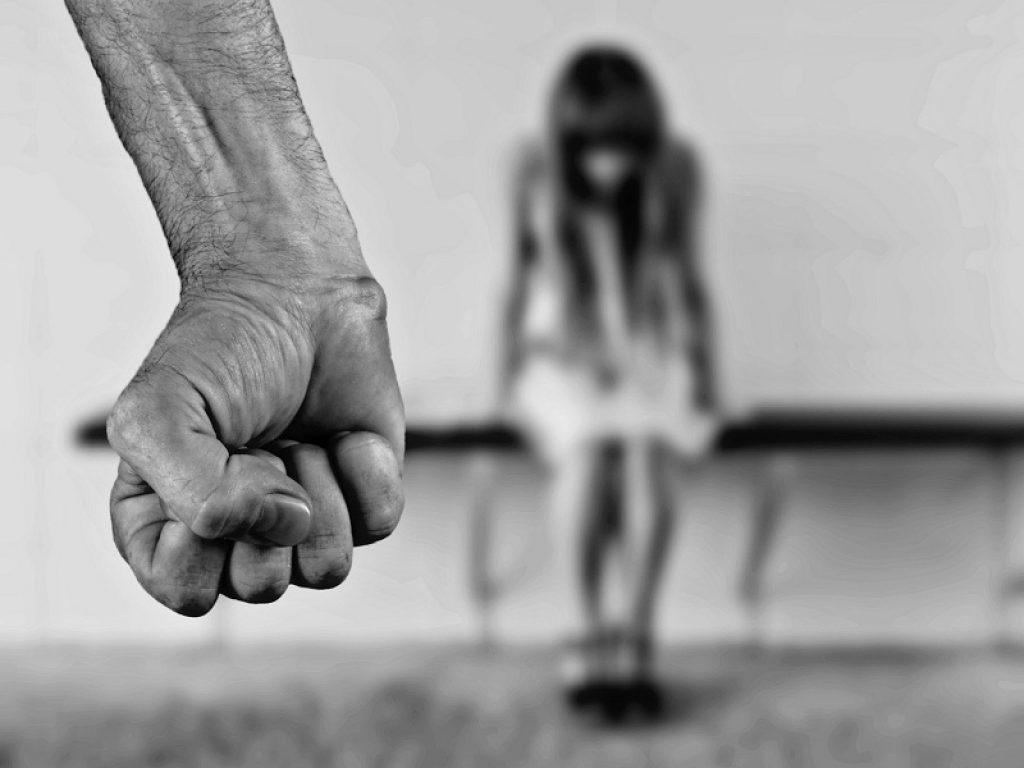 Violenza donne, Sbai: “Se pm archivia serve denunciare?”
