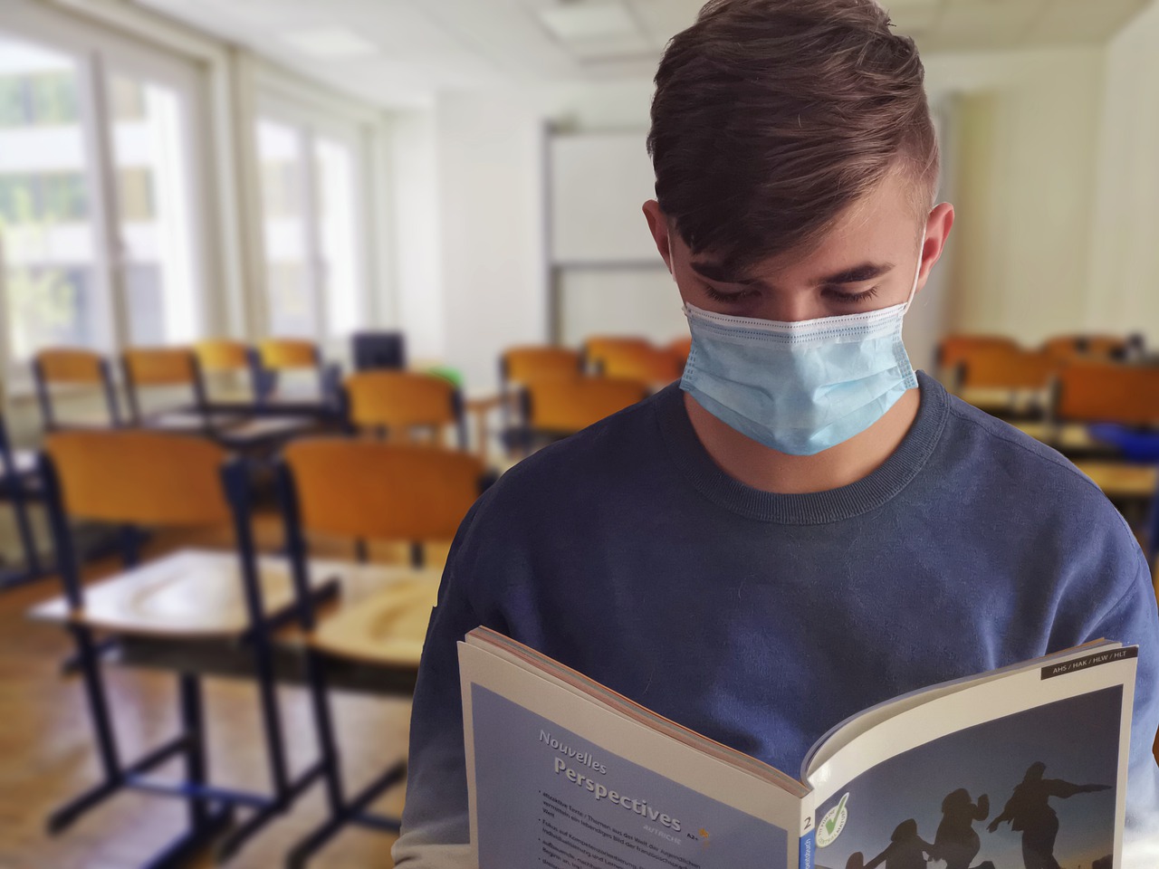 Mascherine a scuola: basta!