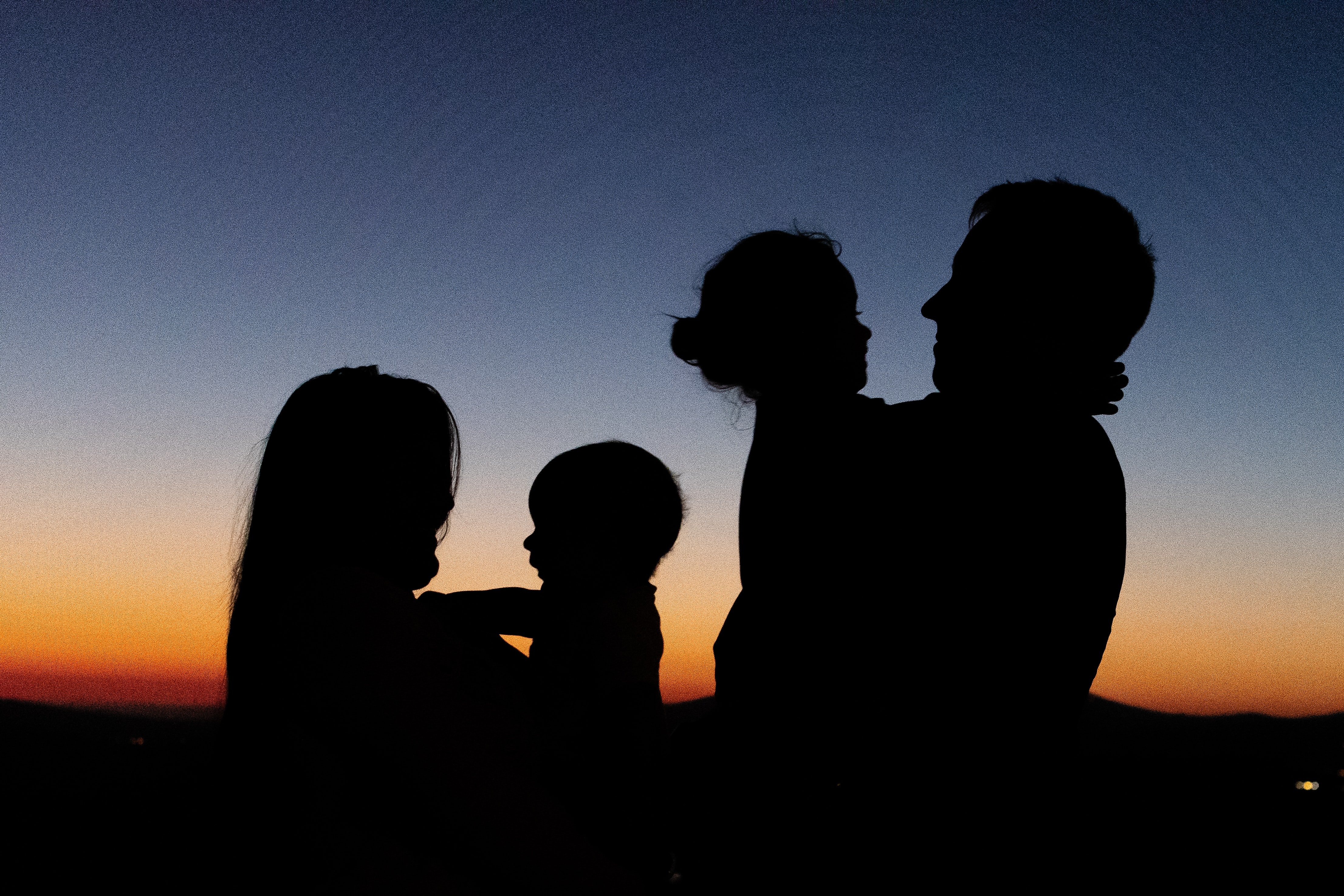 Cognome paterno ai figli: stop all’automatismo