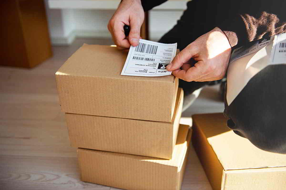 Preparazione pacchi per cambio di casa: tre consigli da seguire
