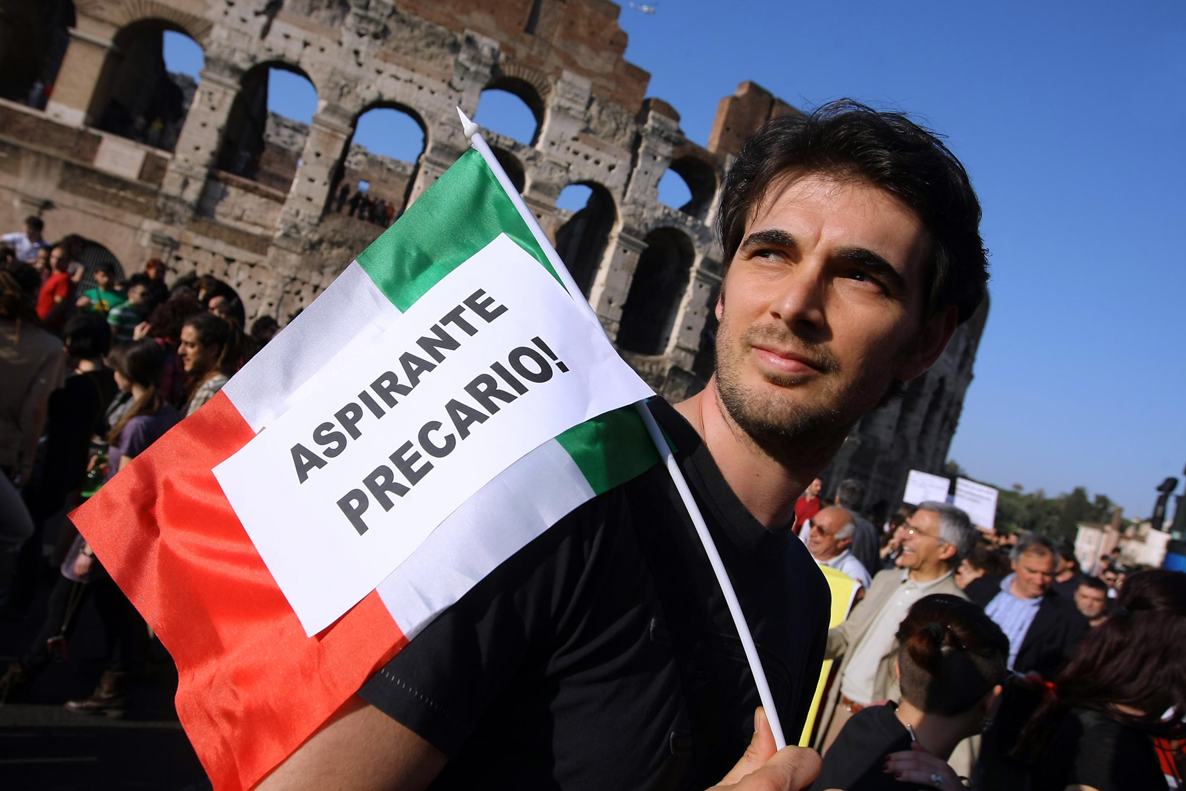 Crisi del lavoro a causa dei sindacati