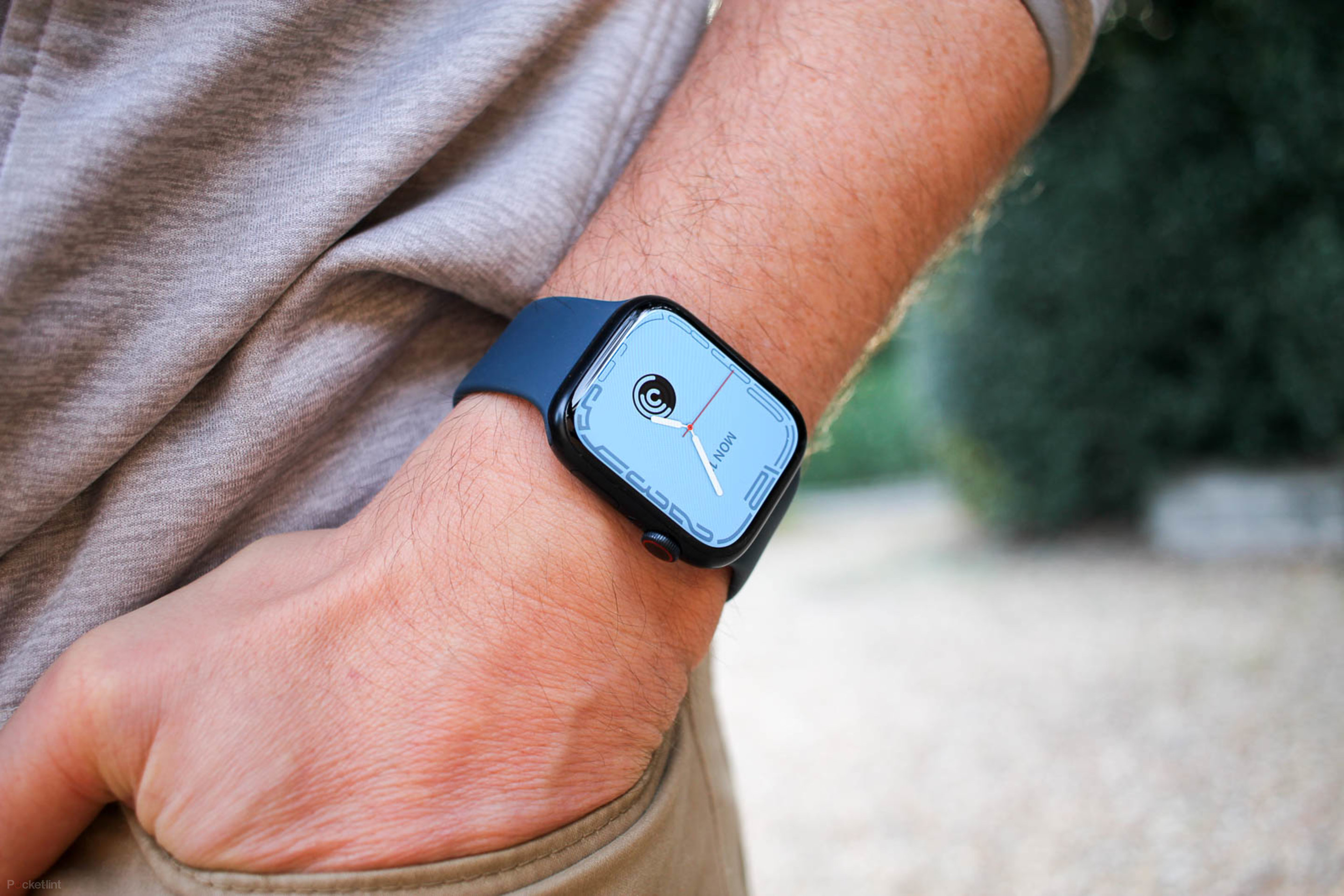 Apple Smart Watch: diventa “pro” e cambia design