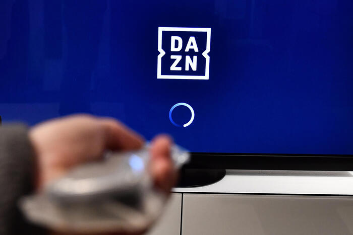 Delusione Dazn in tv: il calcio non si vede