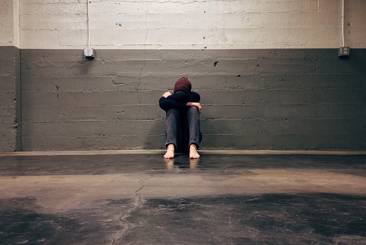 Tentati suicidi: allarme tra gli adolescenti