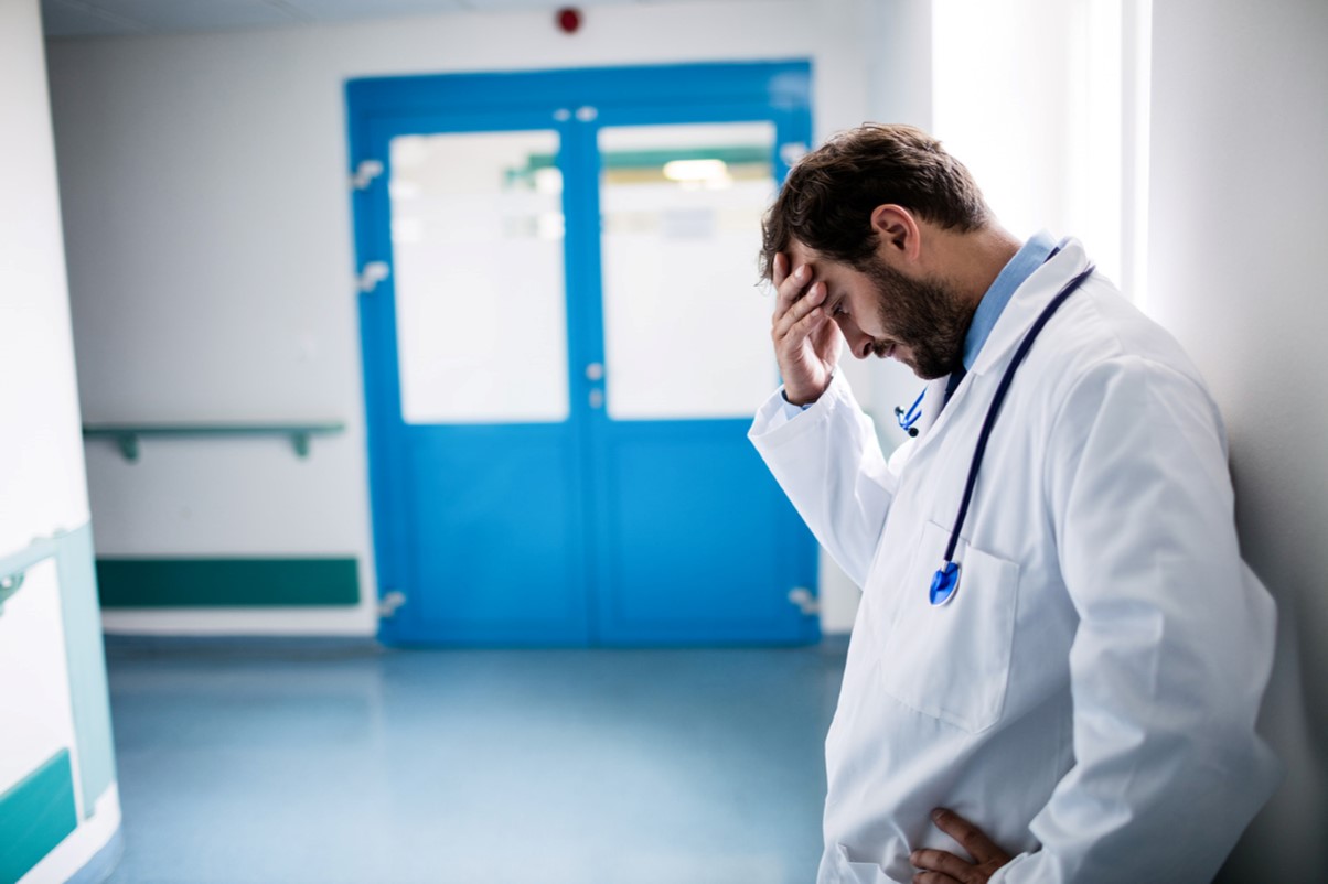 Violenze ai sanitari, Schillaci: “Mappiamo gli ospedali a rischio”