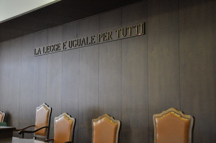 Picchia la moglie, per il pm va assolto: “Fatto culturale”