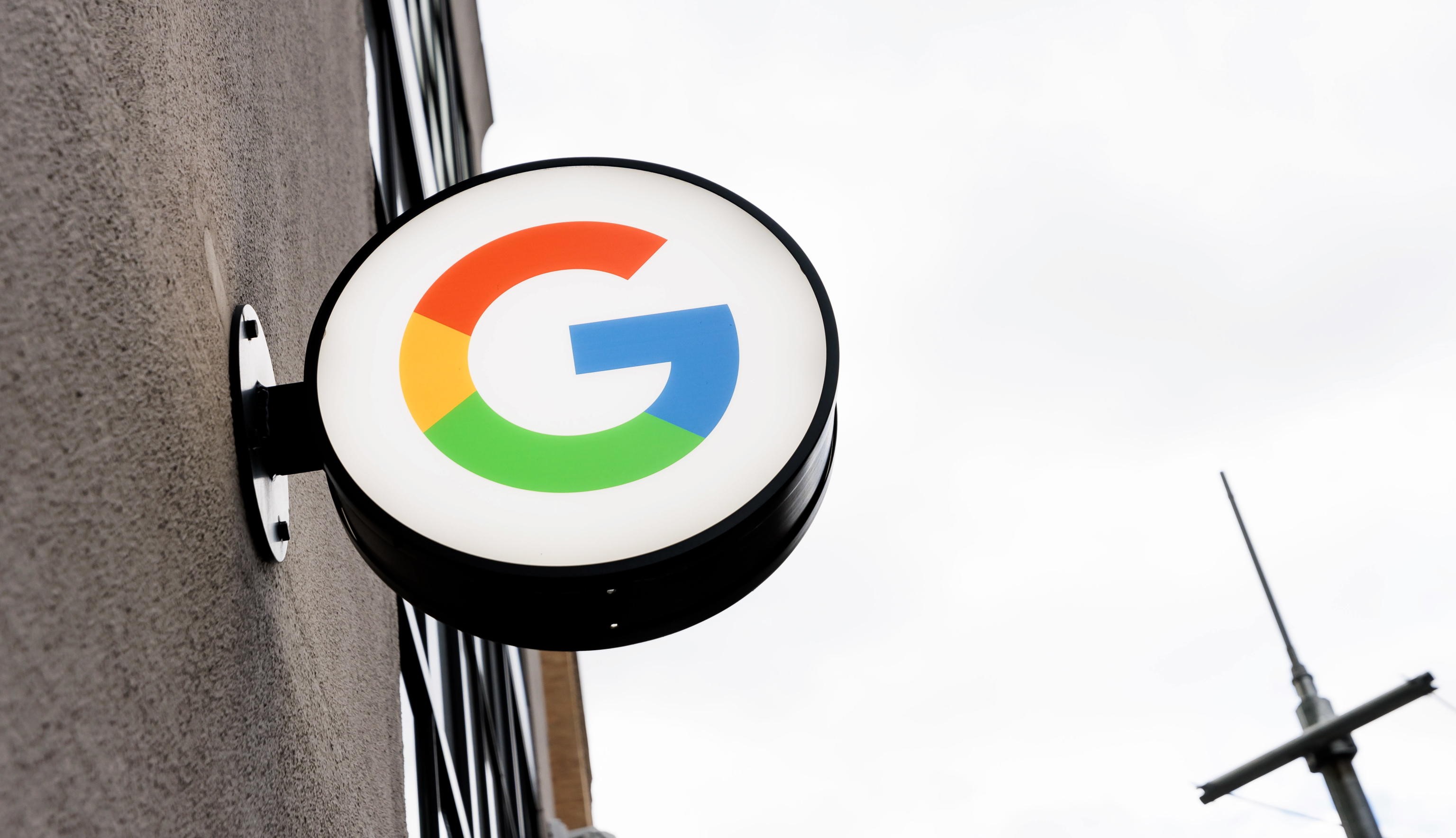 Regole da rispettare per i colossi del web