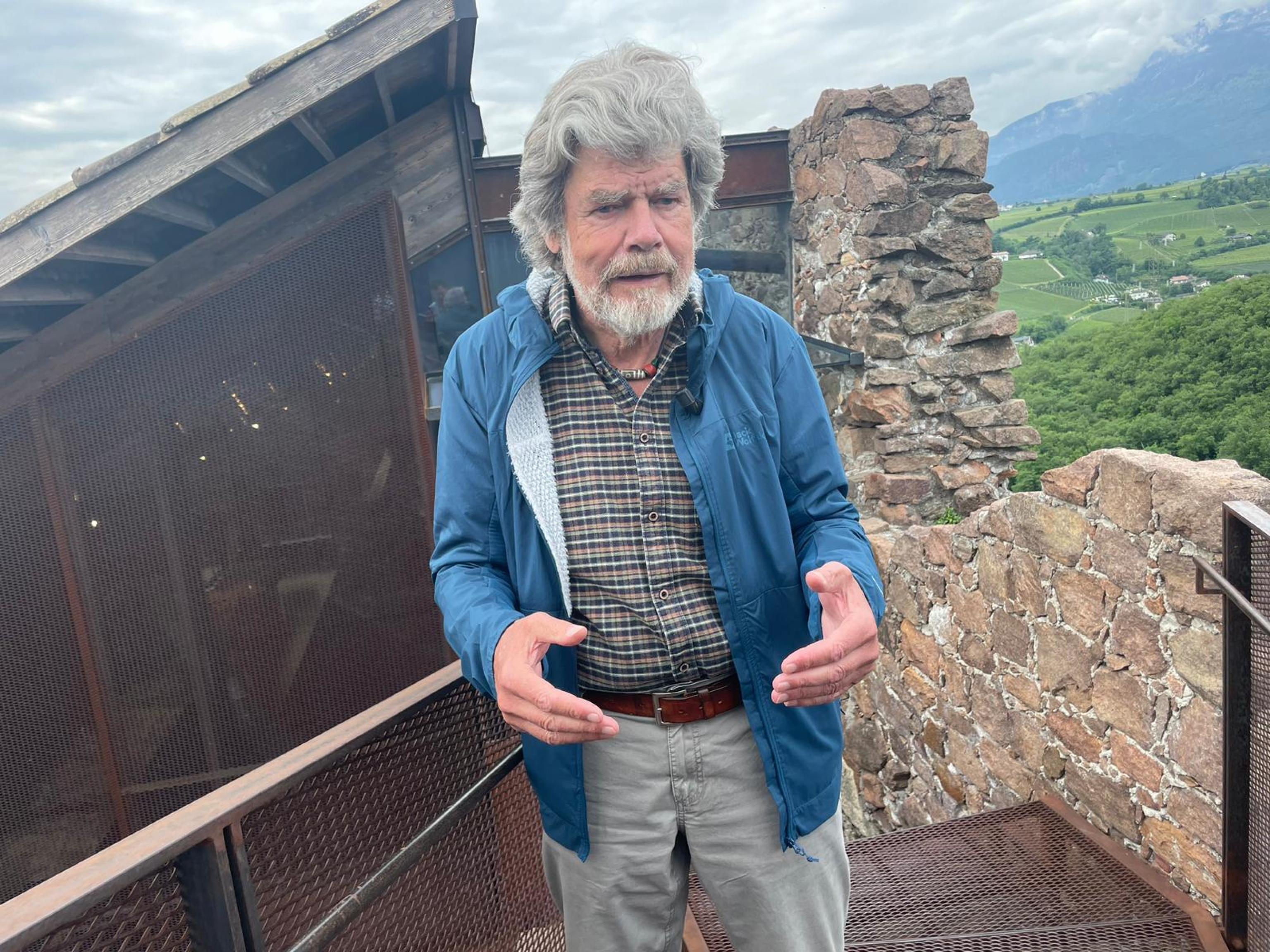 Guinness toglie il primato a Messner, così si distrugge l’alpinismo