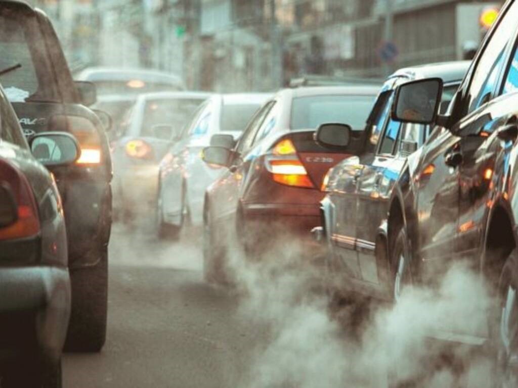 Inquinamento, sono 58 le città italiane in cui lo smog è fuori dai limiti