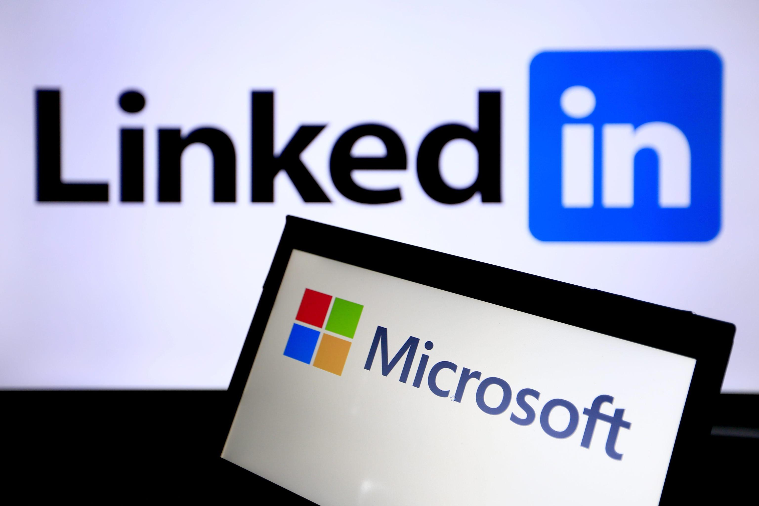 LinkedIn, l’Intelligenza artificiale per trovare lavoro