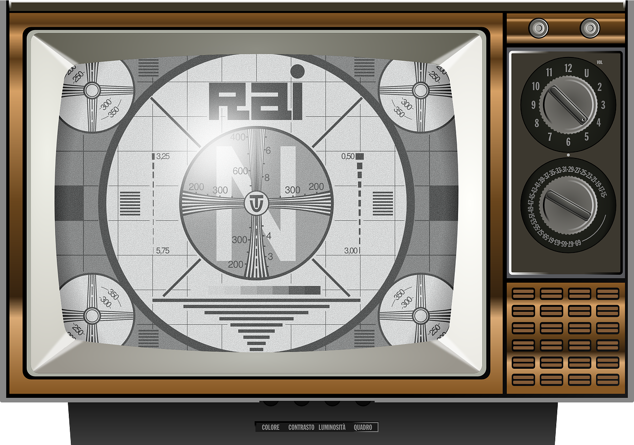 Le sfide alla Rai settantenne di Mediaset, La7 e Discovery