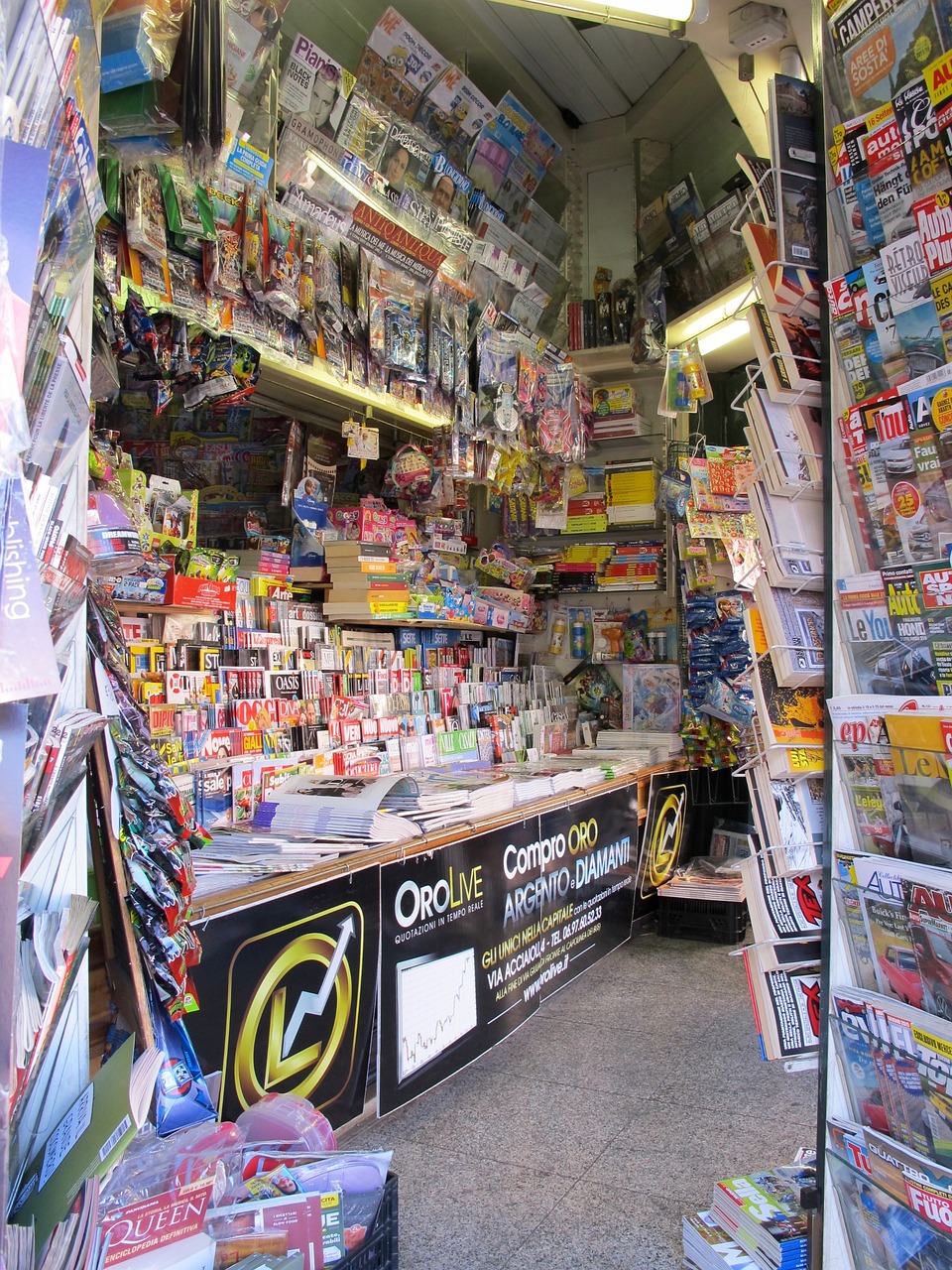 Le edicole chiudono, grave crisi dei giornali