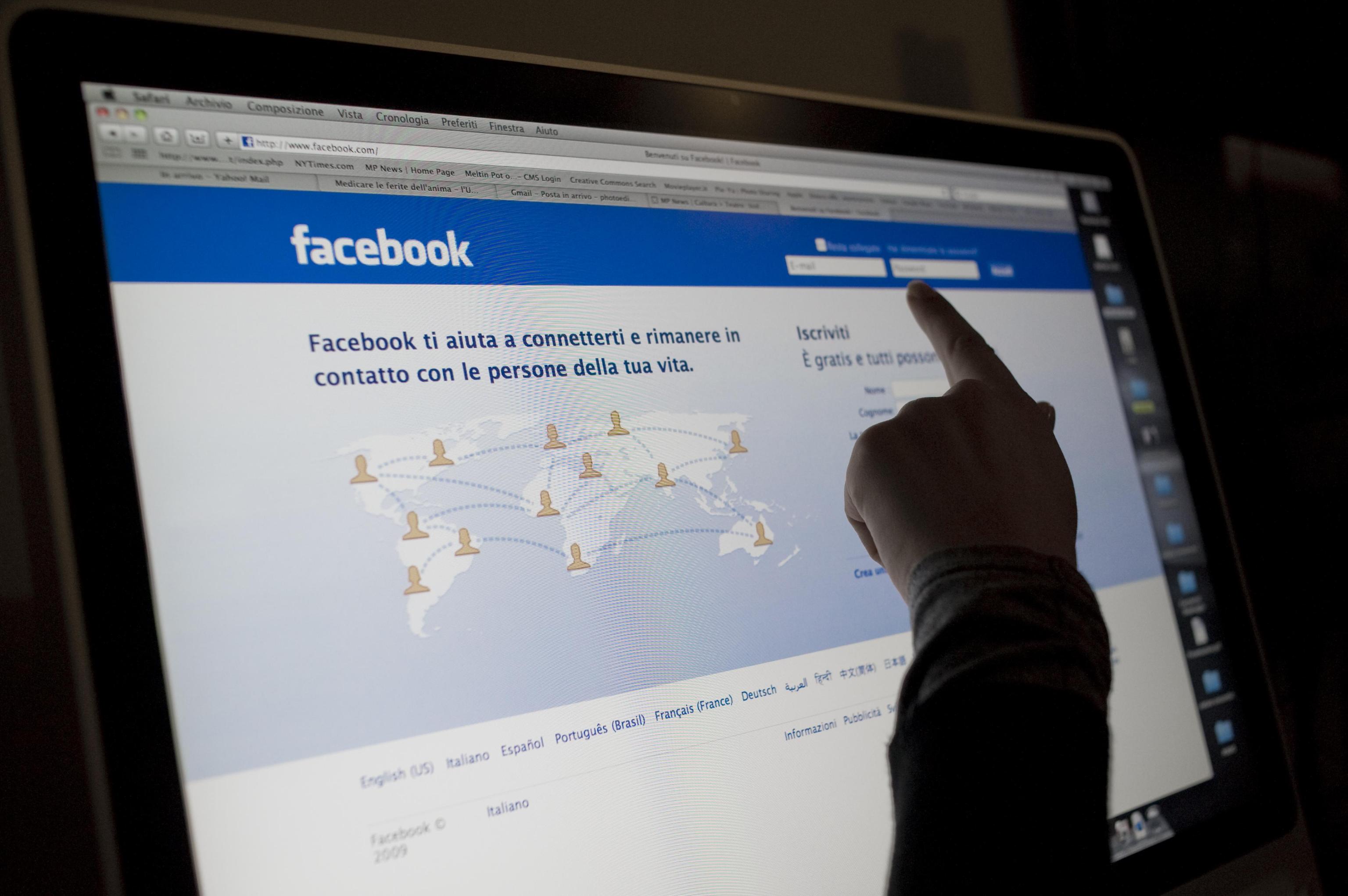 Il colosso Facebook celebra 20 anni di vita