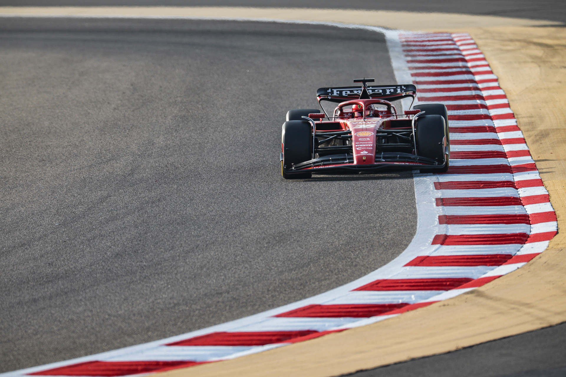 Test del Bahrain, la Ferrari può sorridere