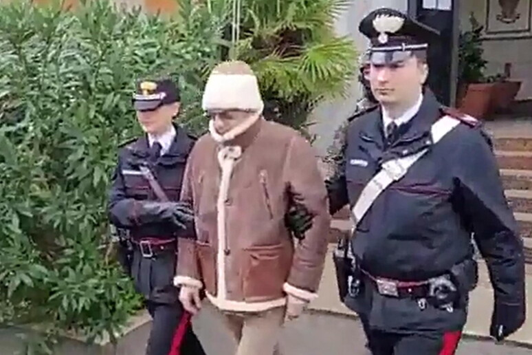 Arrestati tre insospettabili al servizio di Messina Denaro