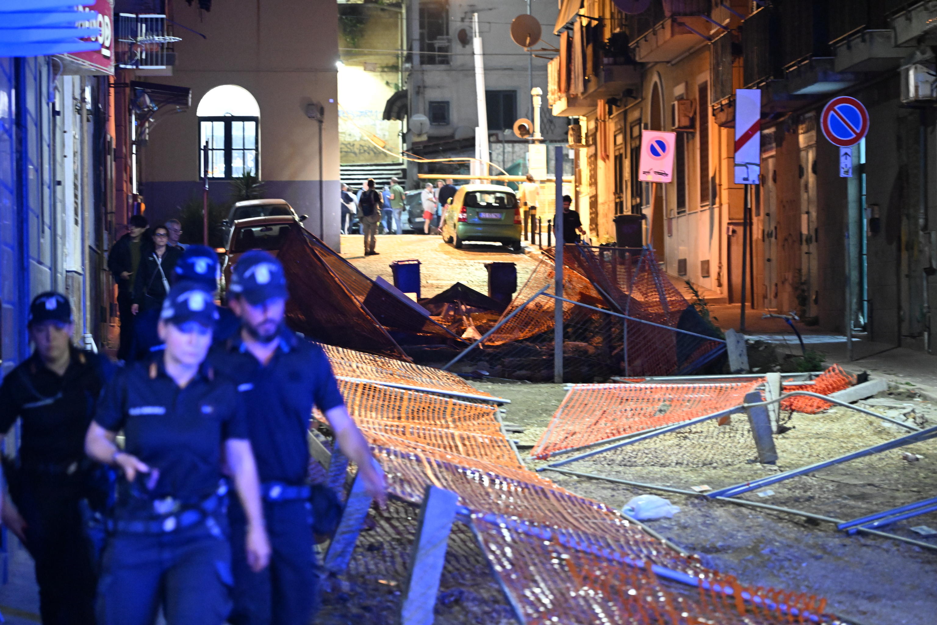 Campi Flegrei, il vertice con Meloni e i ministri