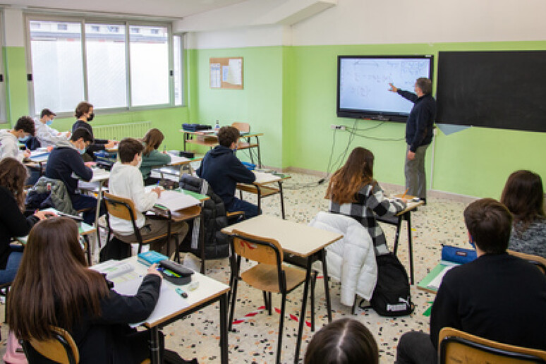 Cambiare approccio per salvare la scuola italiana