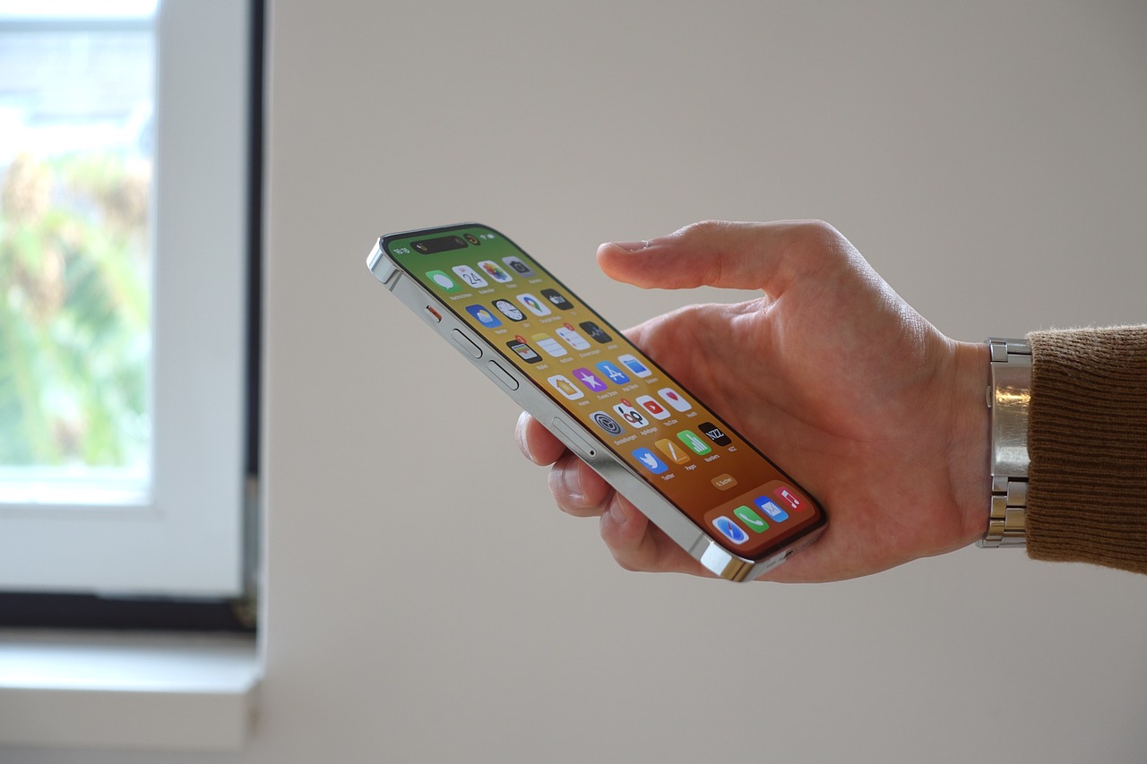 Cina, vendite iPhone a -0,3 per cento nel terzo trimestre