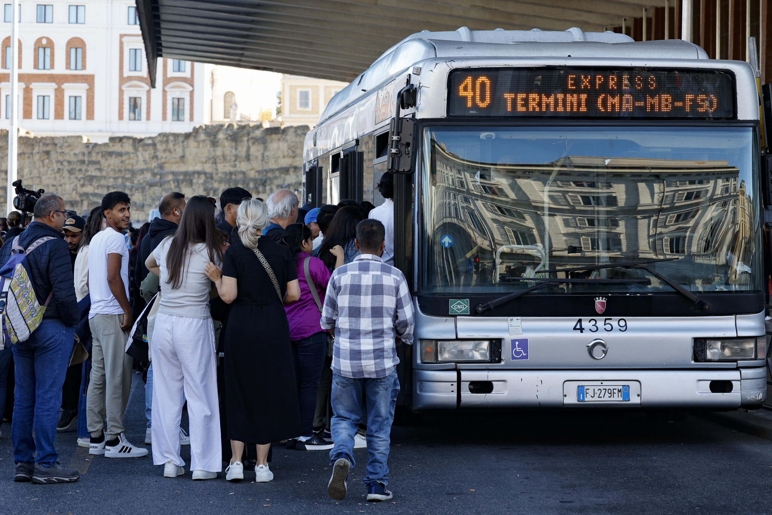 Sciopero nazionale, precettazione e ricorso