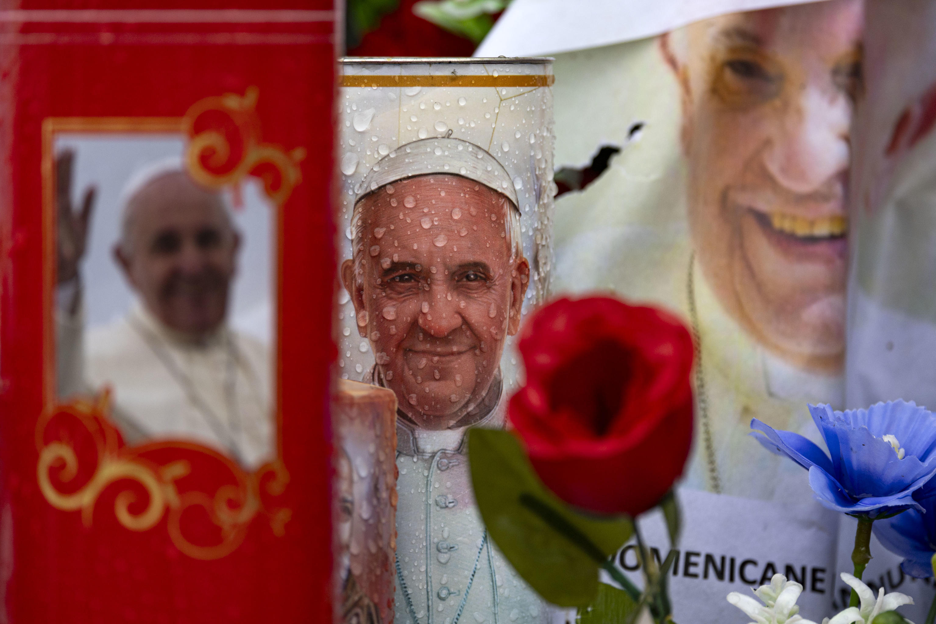 Il Papa migliora ma il quadro resta complesso