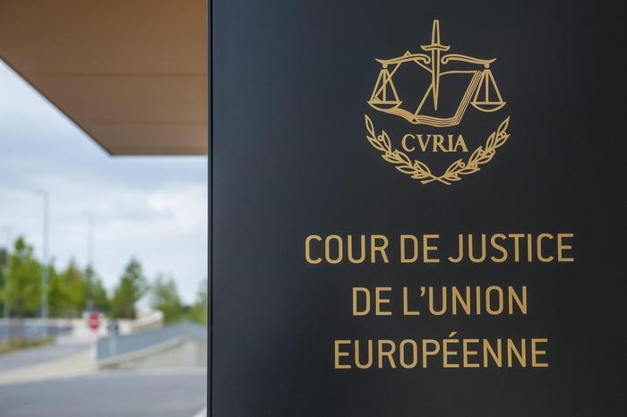La Corte di giustizia dei due pesi e due misure