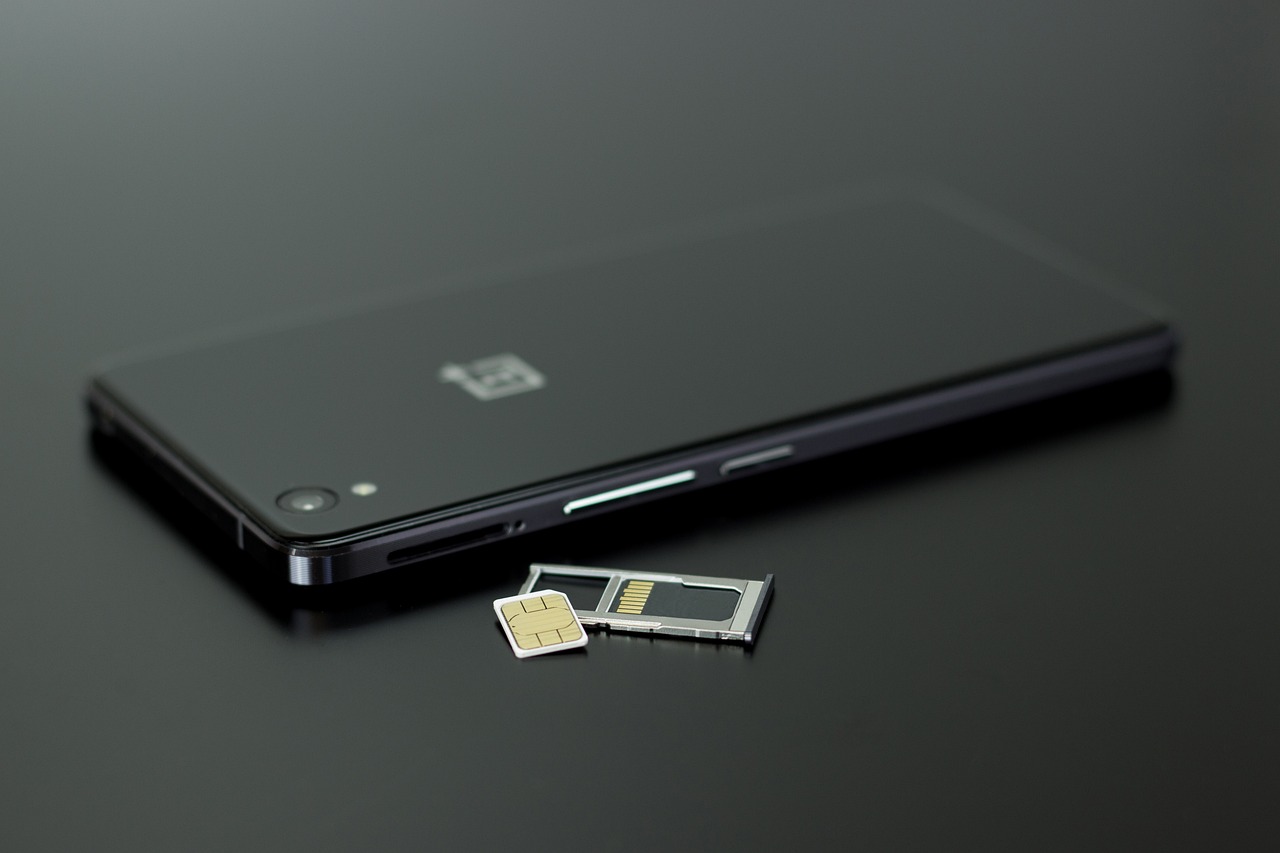 L’era digitale e le eSIM hanno abbattuto i costi di viaggio