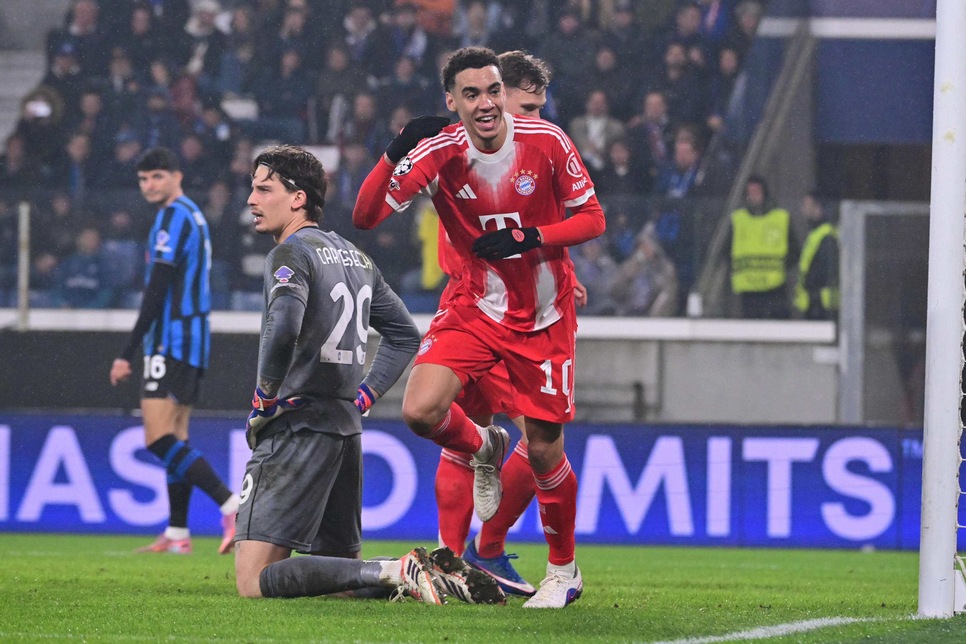 Champions League: la Dea crolla a Bergamo