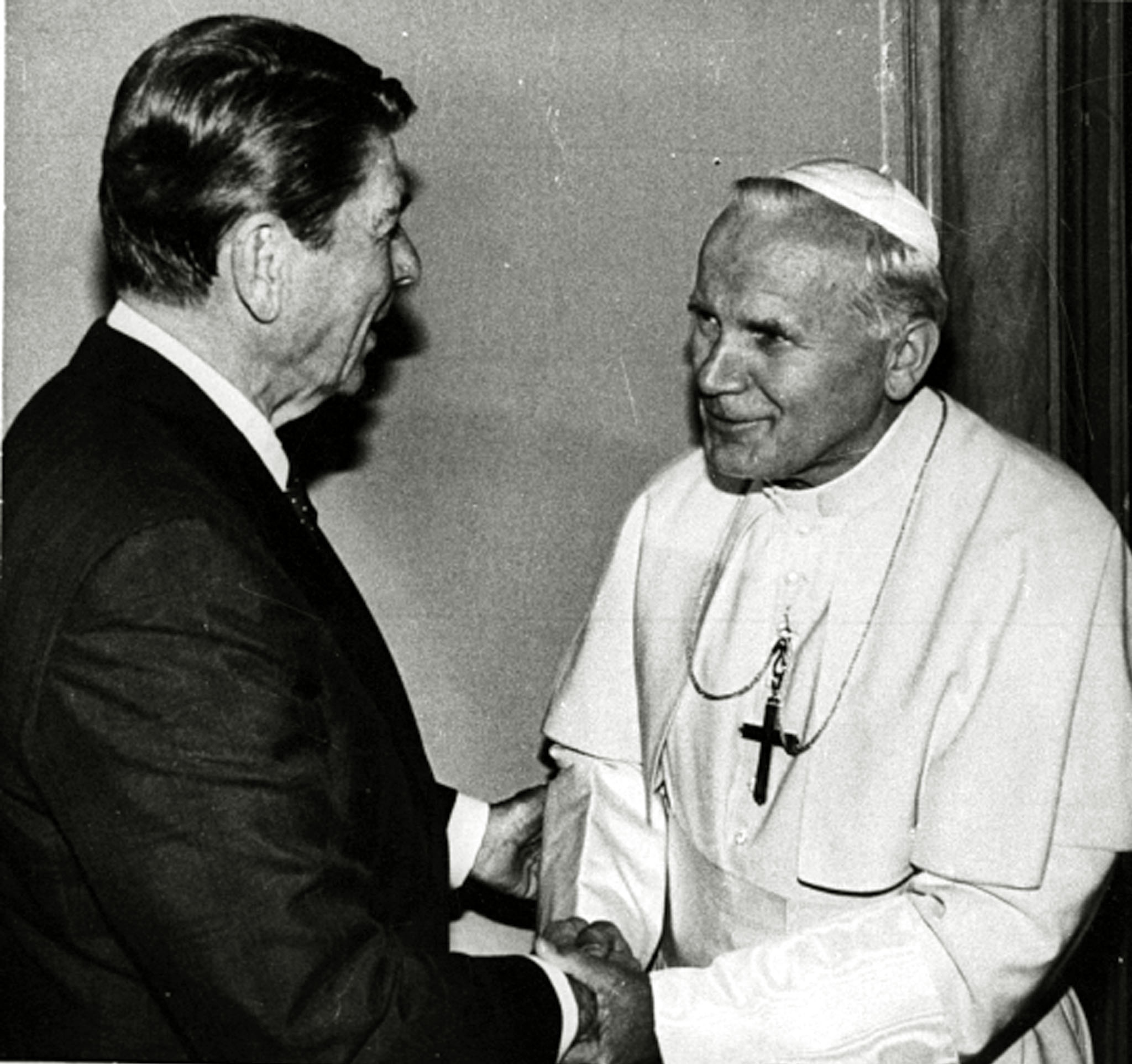 Paragoni storici, “mala tempora currunt”