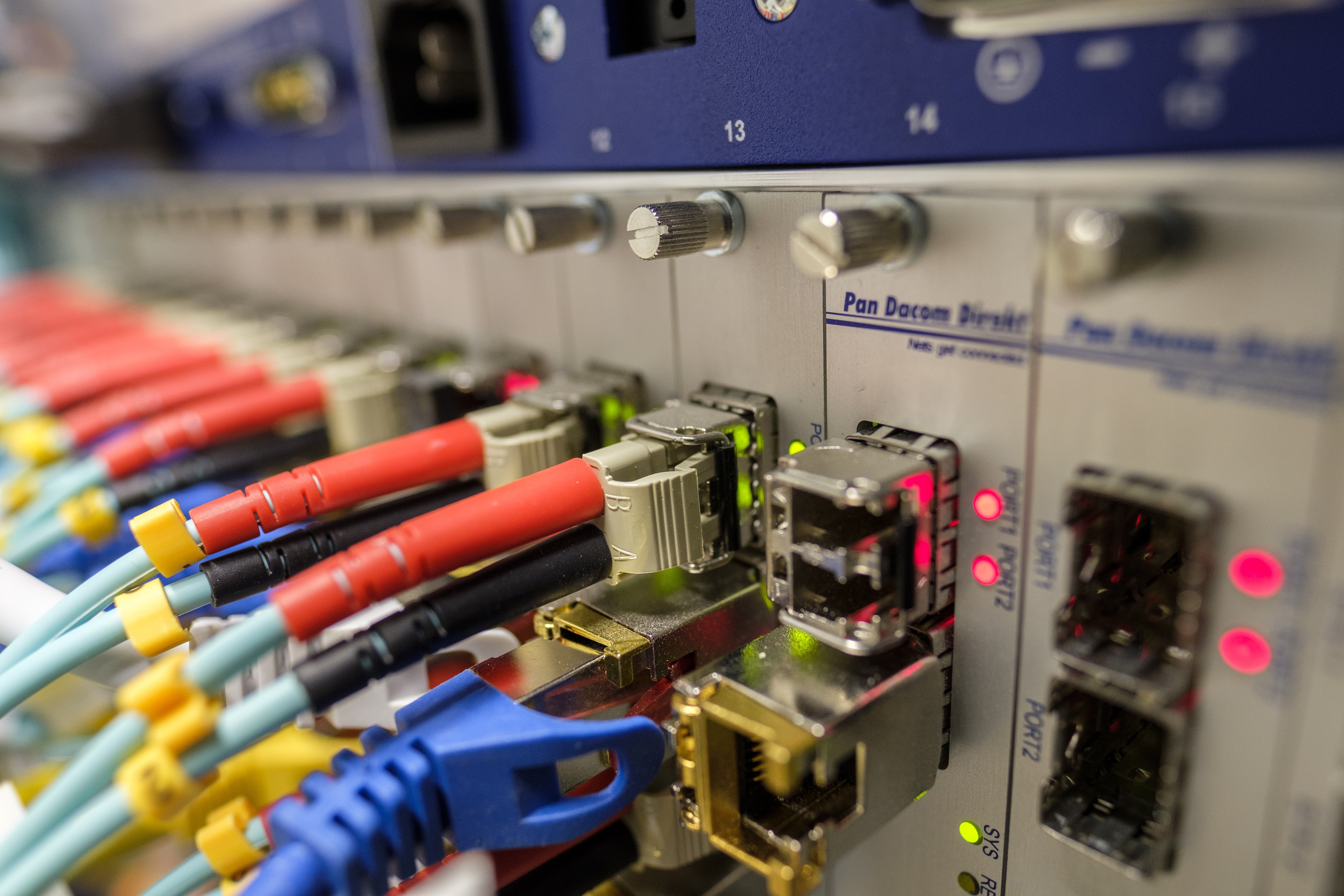 Dalle tecnologie tradizionali al futuro: come orientarsi tra le connessioni casa